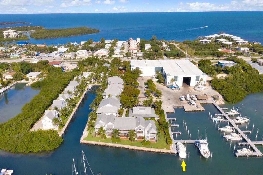 Featured Image of The Boat House